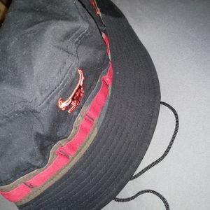 Bulls hat